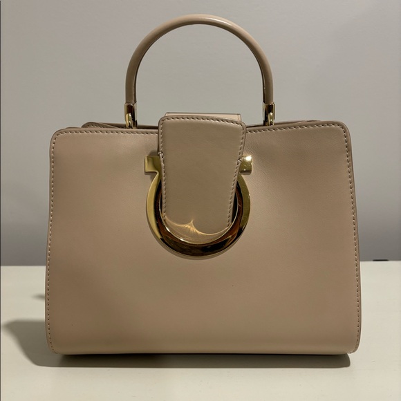 Ferragamo Thea bag - Picture 1 of 10